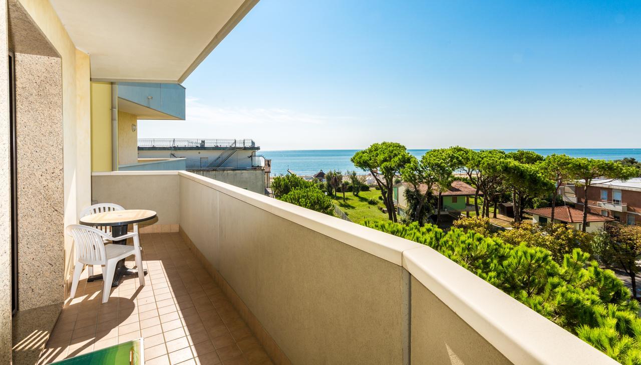 Residence California Lido di Jesolo Bagian luar foto