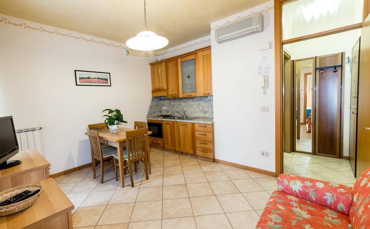 Residence California Lido di Jesolo Bagian luar foto